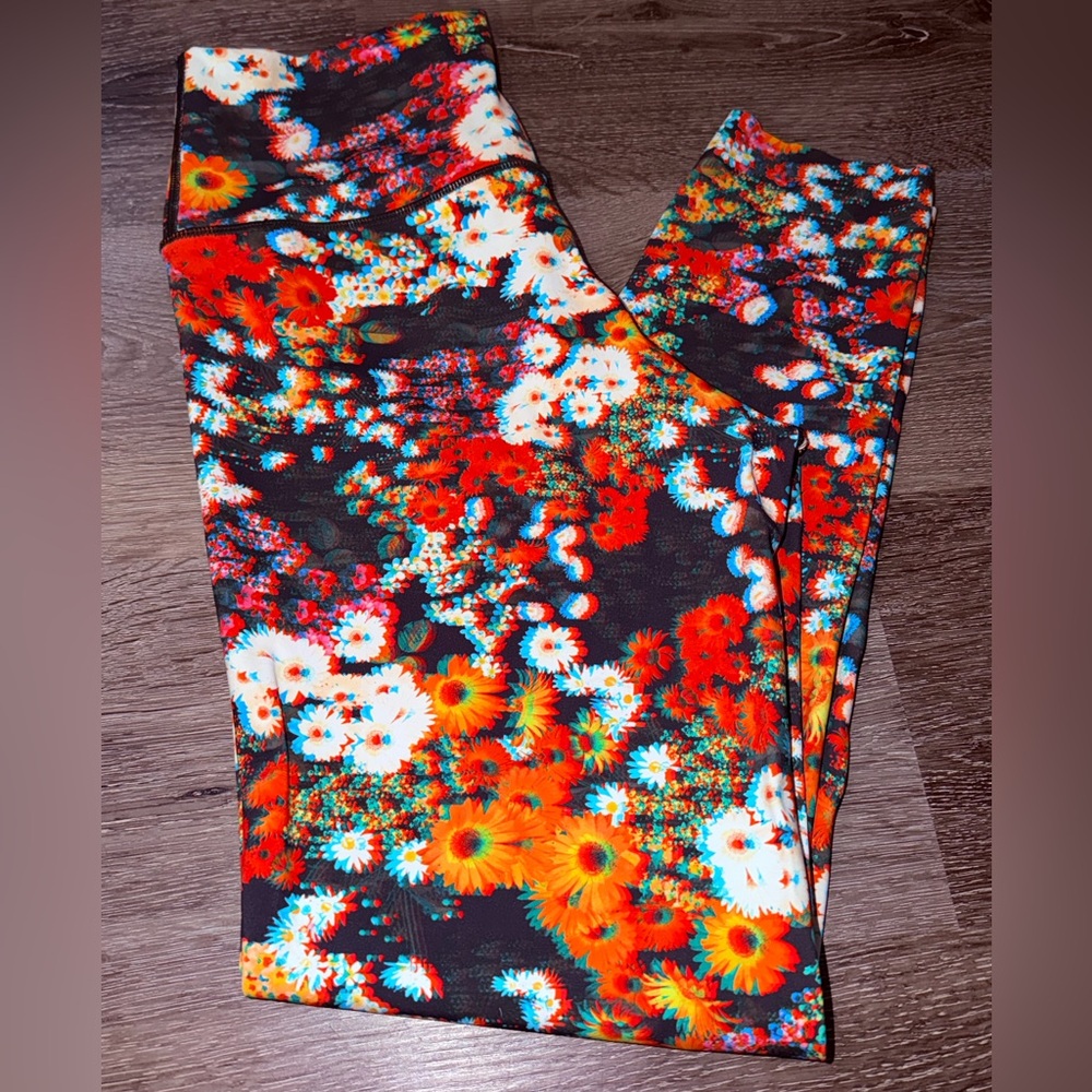 Aerie 3D effect leggings